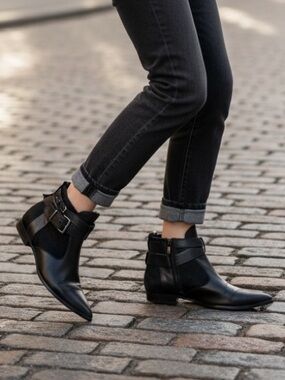 Matisse Black Leather & Cow Hide Moto Western Retro Ankle Boots Sz 6.5